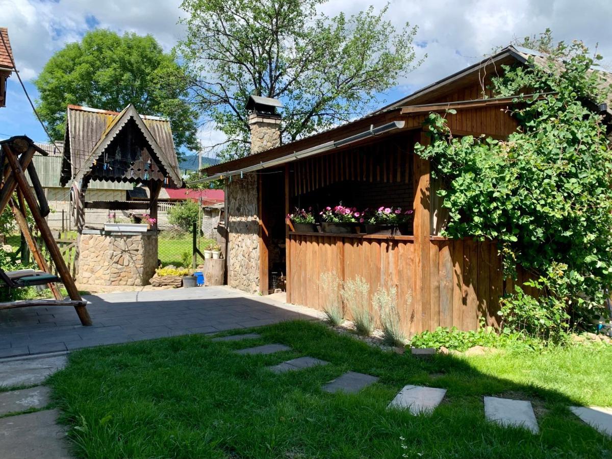 Ніч Над Карпатами Hotel Slavsko Exterior foto