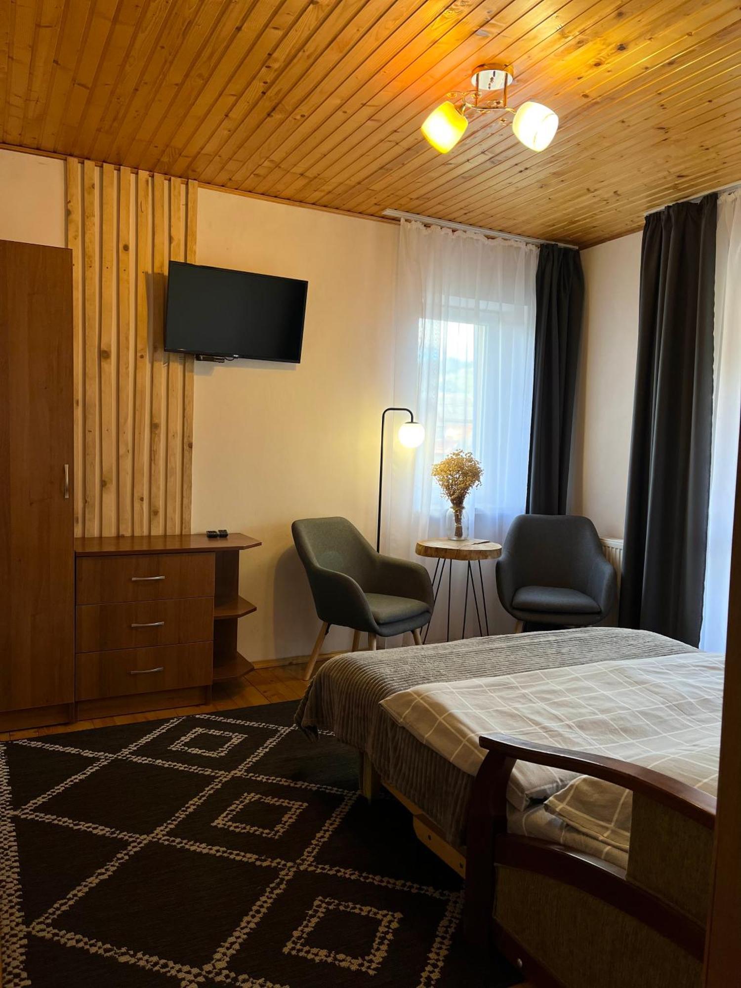 Ніч Над Карпатами Hotel Slavsko Exterior foto